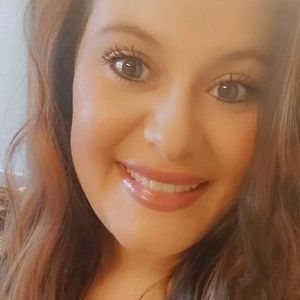 Meet your Posher, Elena